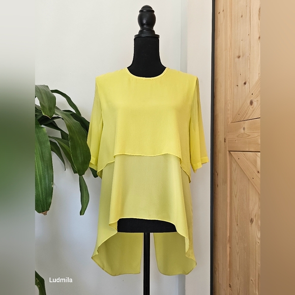 BCBGMAXAZRIA Size S Women's Bright Yellow Blouse With‎ Roll Tab Sleeve - Picture 1 of 6